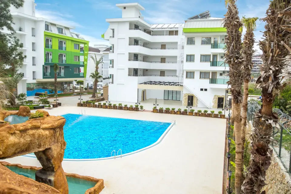 Green Life Hotel, Kestel