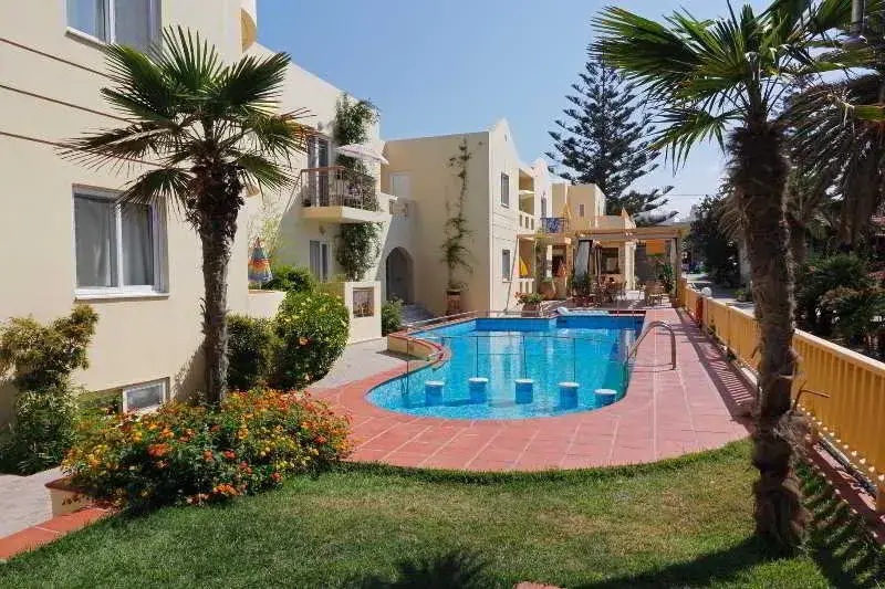 Lambrinos Suites, Platanias (Chania)