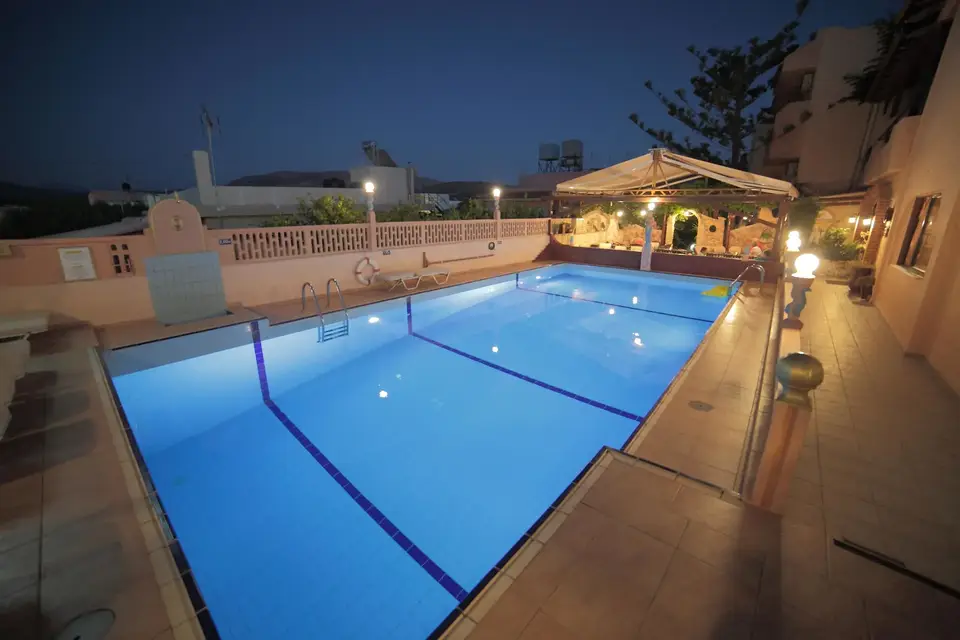 Evina Rooms & Suites, Gournes
