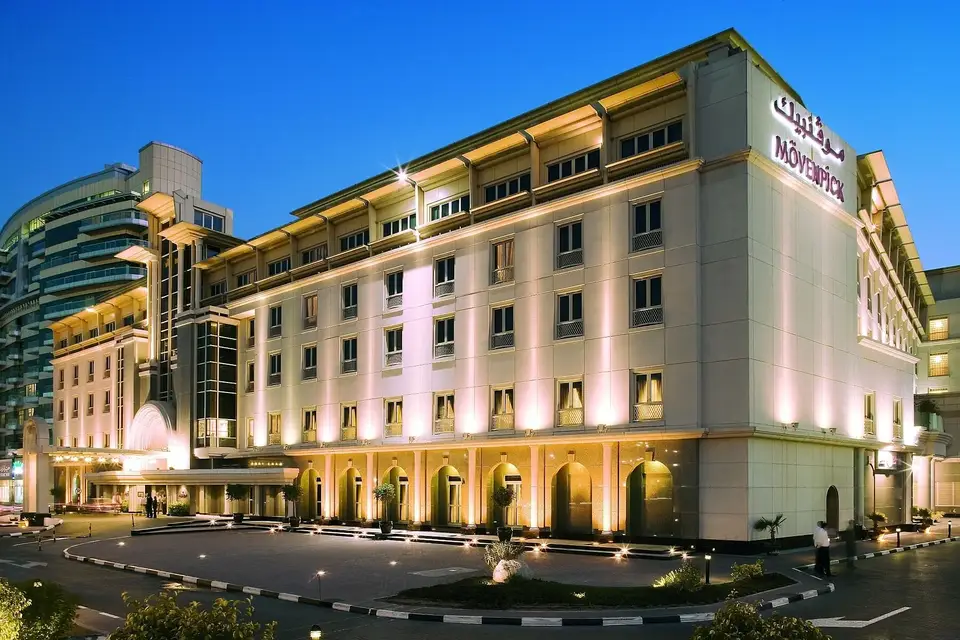 Mövenpick Hotel & Apartments Bur Dubai, Bur Dubai