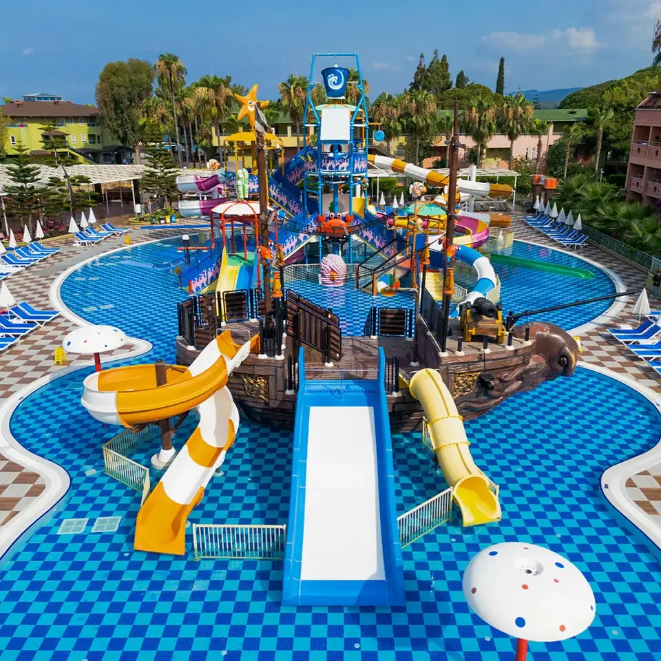 Lonicera World, Türkler