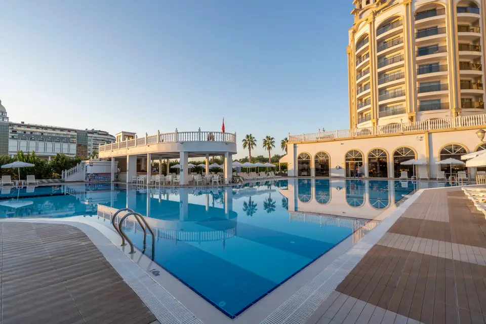 J'adore Deluxe Hotel & Spa, Titreyengöl