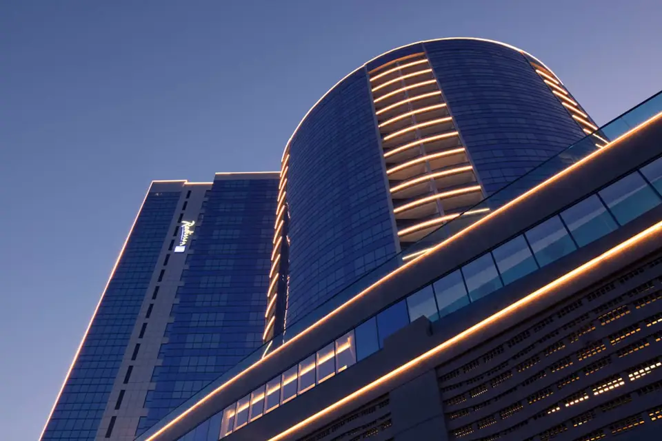 Radisson Blu Hotel Dubai Waterfront, Downtown en Business Bay
