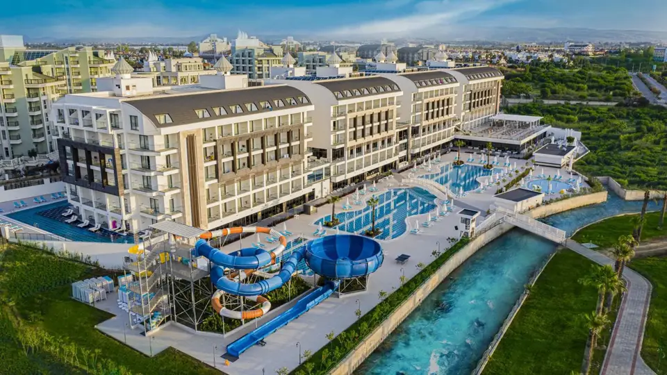 Diamond De Luxe Hotel & Spa, Colakli