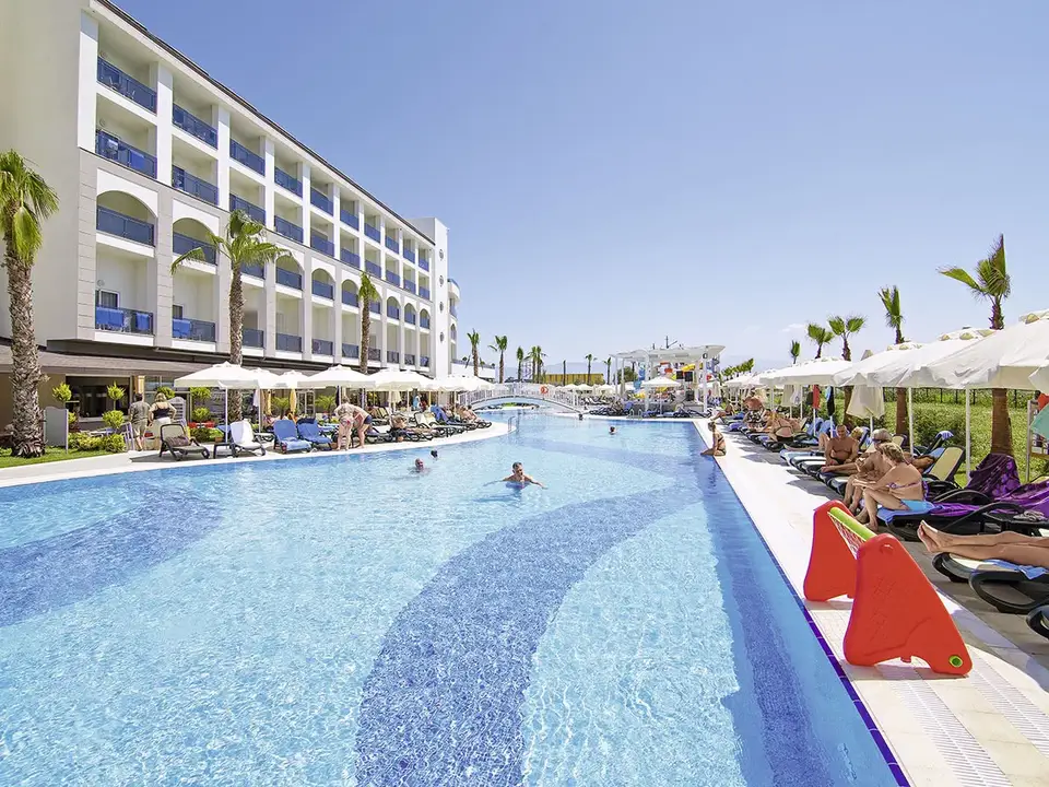 LRS Port River Hotel & Spa, Side
