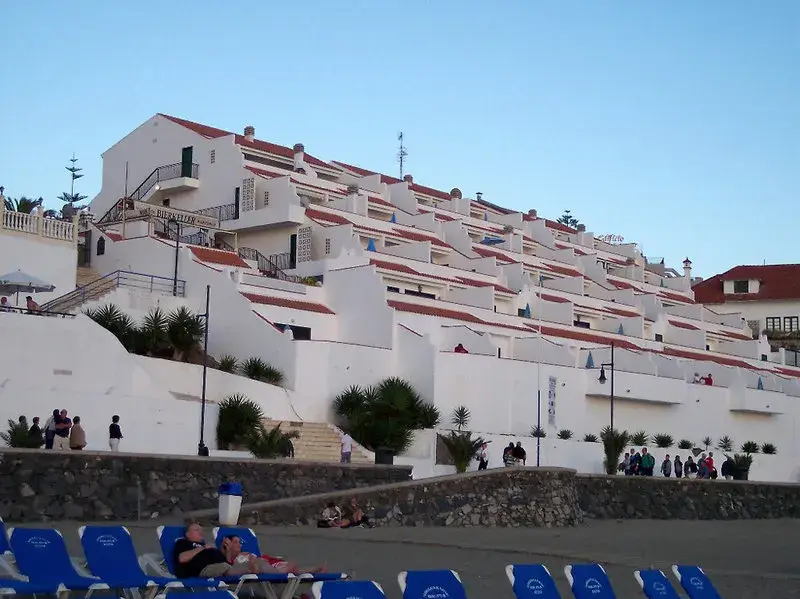 Las Fuentes, Los Cristianos