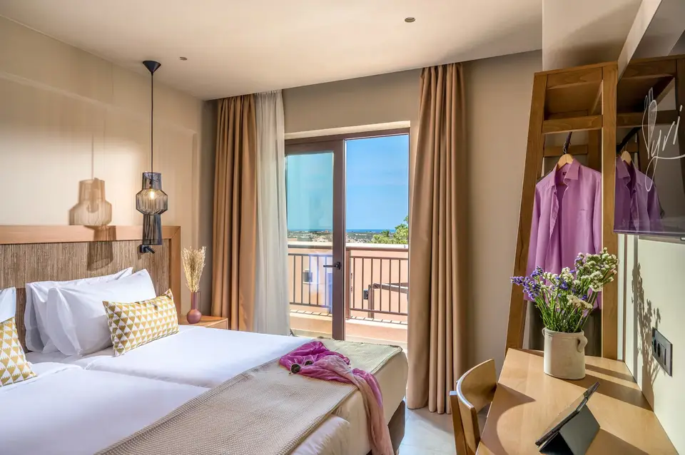 Hotel Pyriá, Piskopiano