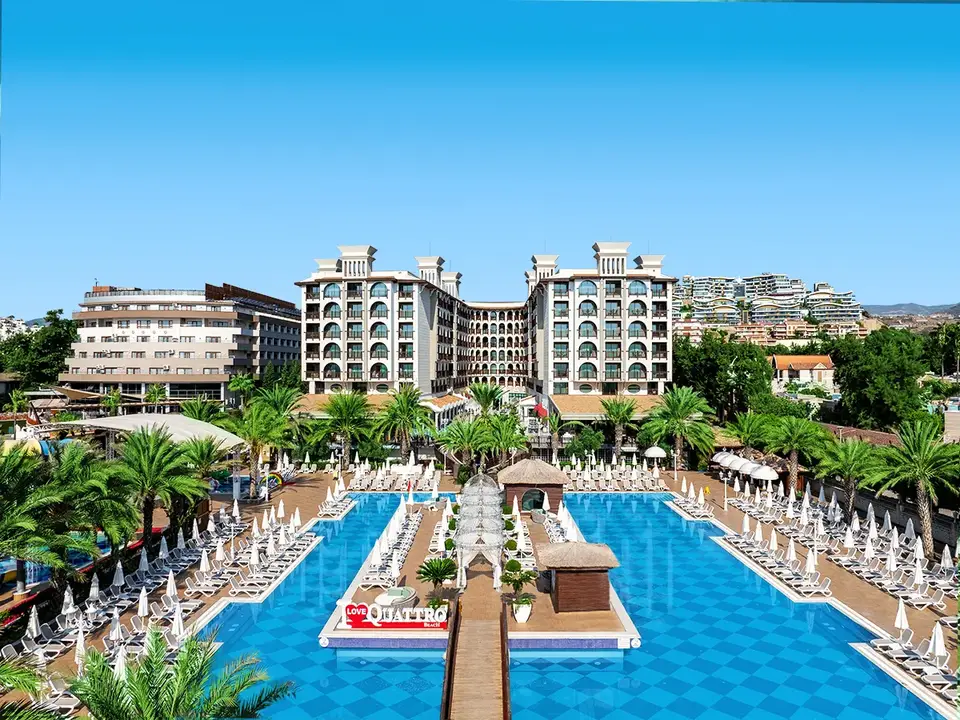 Quattro Beach Spa & Resort Hotel, Konakli