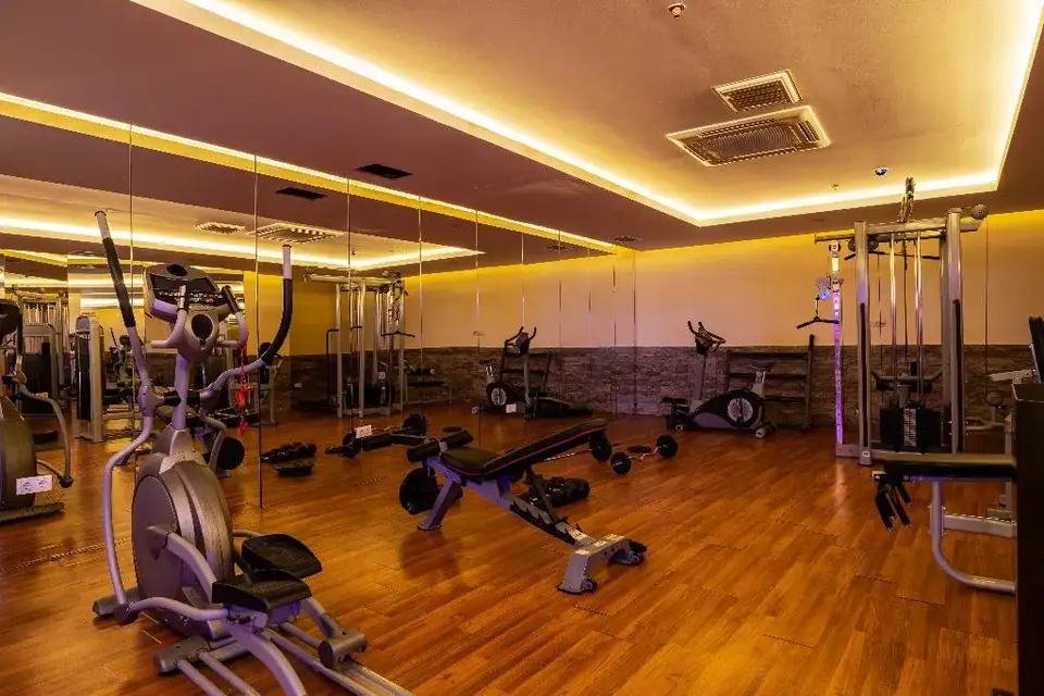 Throne Beach Resort & Spa, Örensehir